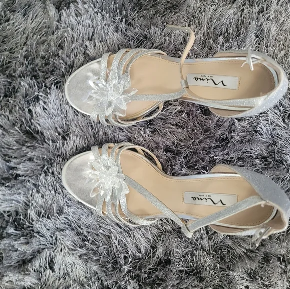 Heels - Picture 1 of 5